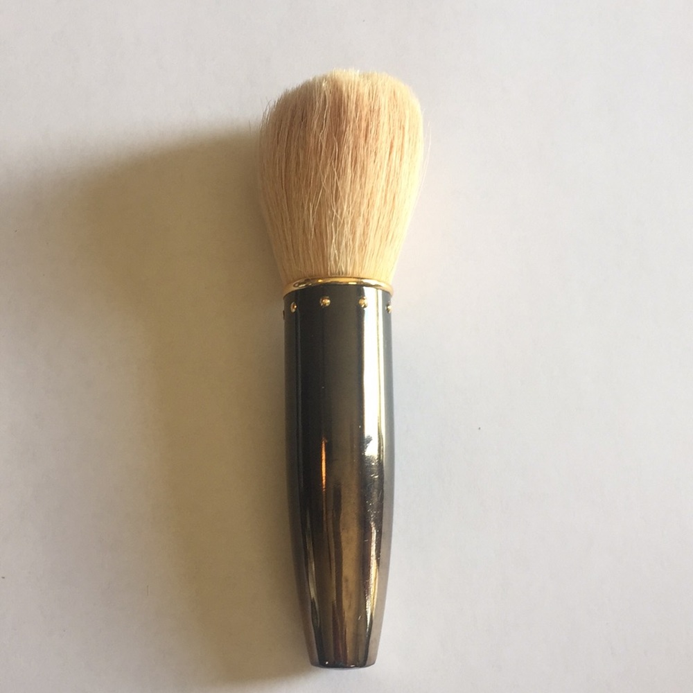 Kabuki Style Elegant Make Up Brush Black Handle